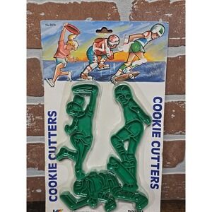 Vintage 1989 LK Manufacturing Cookie Cutters Set Hockey Player New Sealed USA